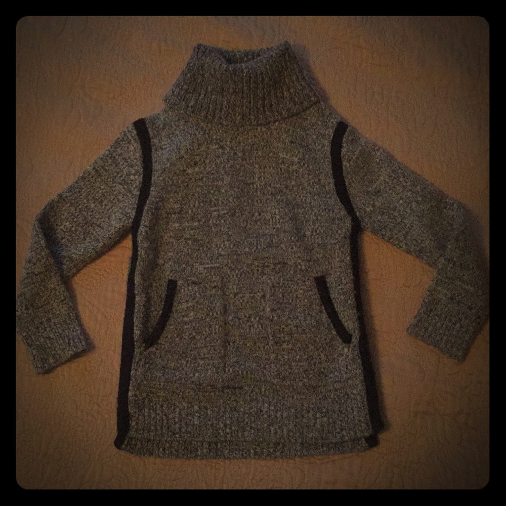 Girls J Crew tunic turtleneck sweater